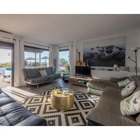 Puerto Chico I And J Appartement